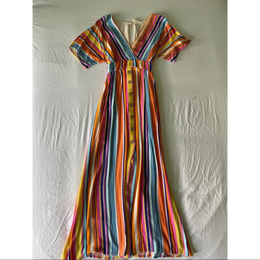 size M multi-colored striped maxi dress